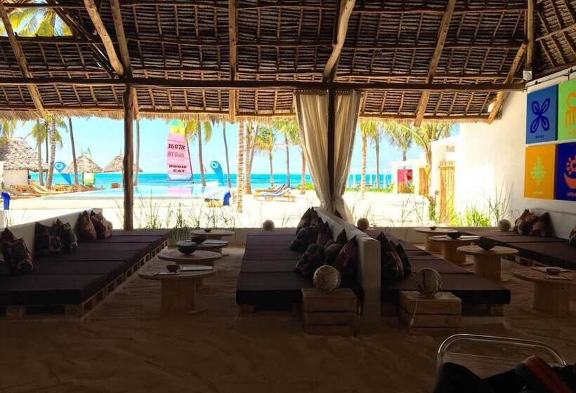 ホテル The Loop Beach Resort