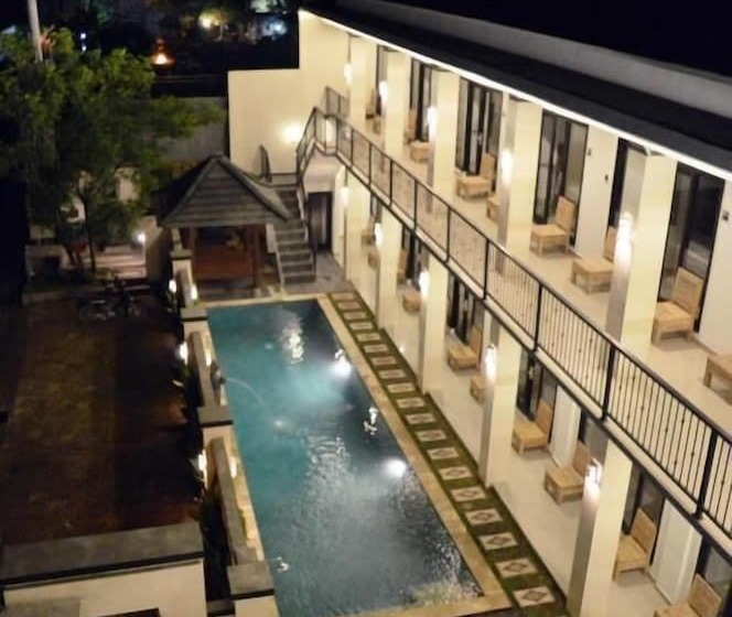 هتل Tirtha Canggu Suites