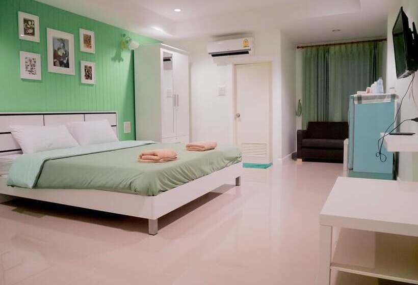 호텔 Uj Apartment
