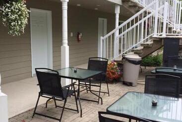 مُتل Adventure The Bruce Inn   Recently Renovated With Outdoor Hot Tub