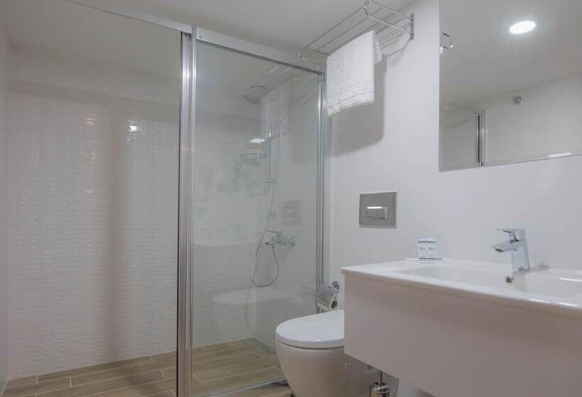 Otel Vona