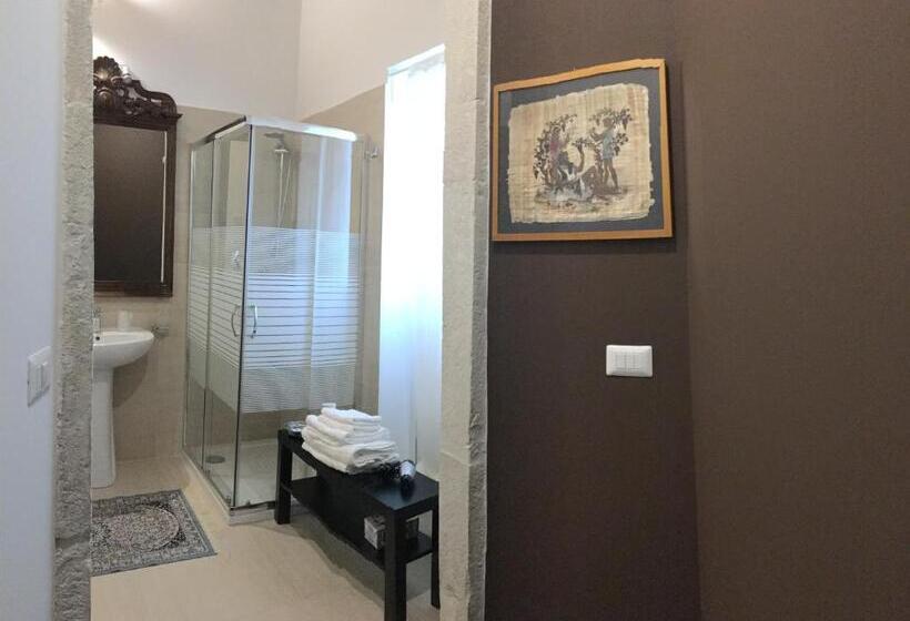 Palace B&b
