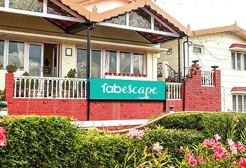 אתר נופש Fabescape St Clouds   Government Botanical Garden   500m