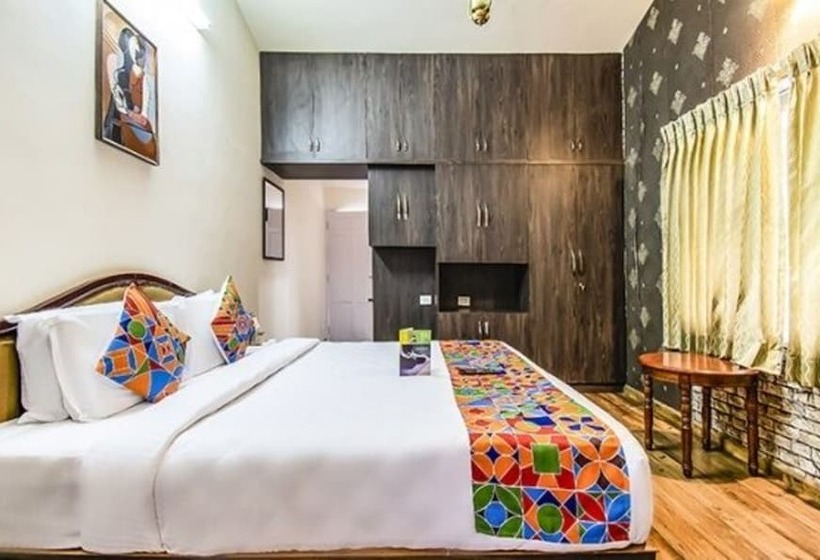 אתר נופש Fabescape St Clouds   Government Botanical Garden   500m