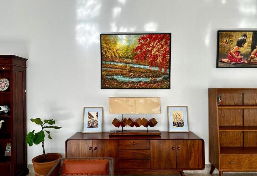 هاستل Ijen Haus