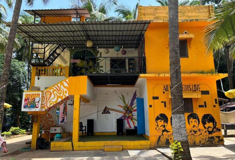 Mandala House   Party Hostel