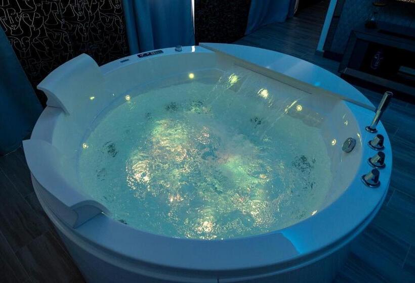 تختخواب و صبحانه Suite17 Luxury Guesthouse