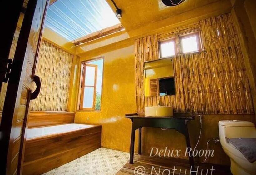 Отель Natu Hut Farm Stay & Cafe Chiang Mai