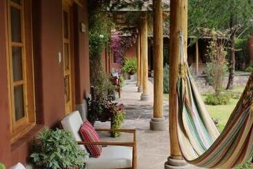 هتل Natural Human Boutique Sanctuary   Sacred Valley Peru