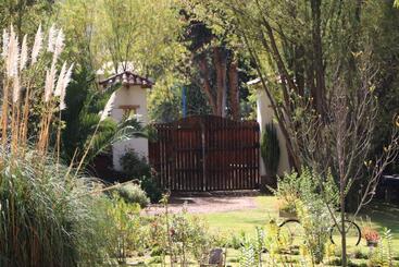 هتل Natural Human Boutique Sanctuary   Sacred Valley Peru