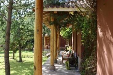 هتل Natural Human Boutique Sanctuary   Sacred Valley Peru