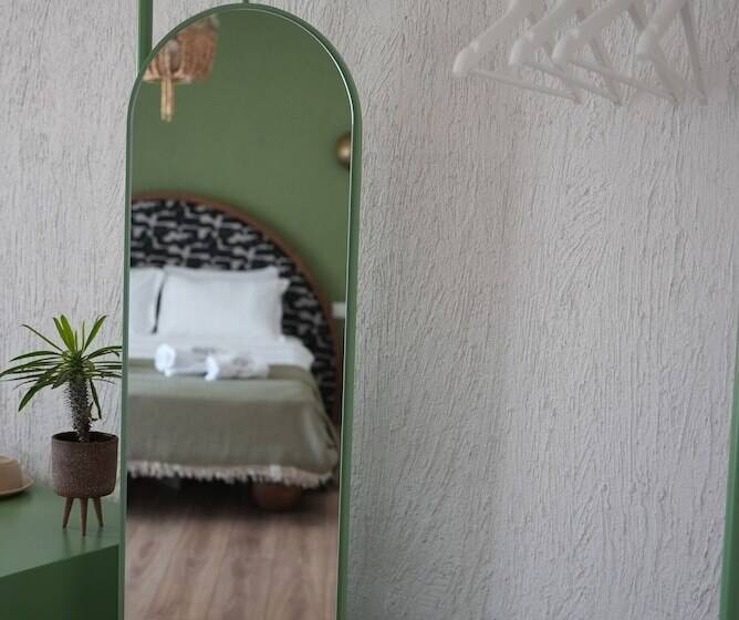 هتل Pietra Social House