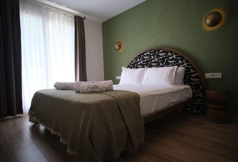 هتل Pietra Social House