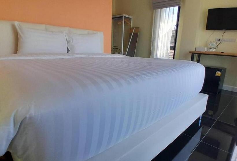J Boutique Hotel เจ บูทีค โฮเทล