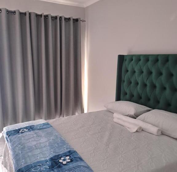 פנסיון Randhart Guesthouse