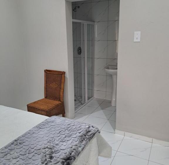 פנסיון Randhart Guesthouse