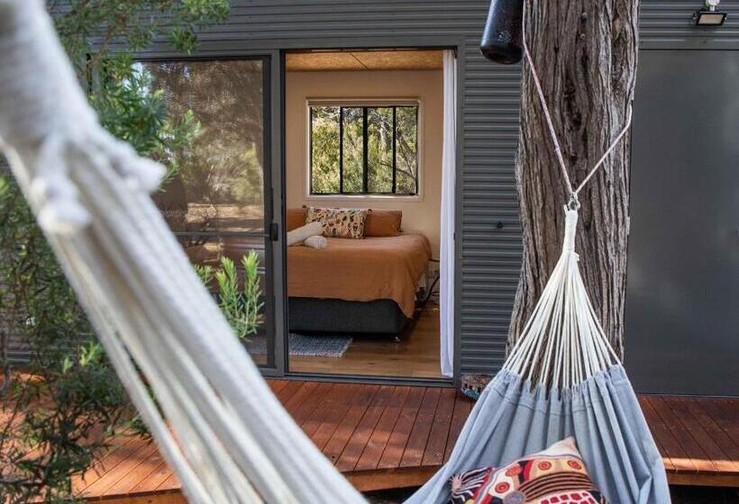 פנסיון Island Alive Guest House