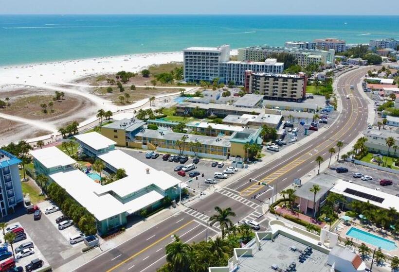 Tropic Terrace Suite #45   Beachfront Resort