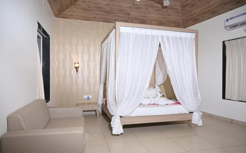 בית מלון כפרי Bhama Lake Resort