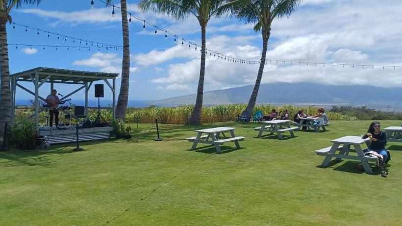 هتل Campcar Maui Jeeps Suvs Hybrid Camper Van Rentals With Equipment And Travel Advice