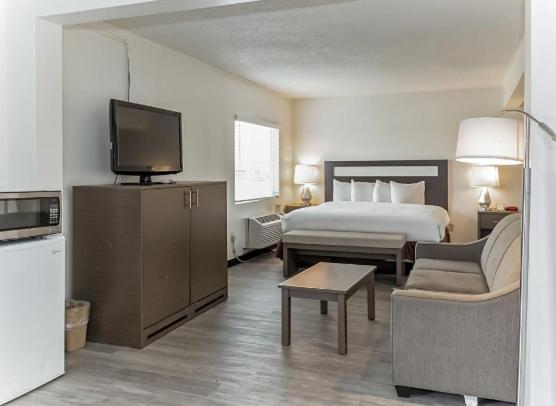هتل Mc Pacific Inn & Suites Torrance