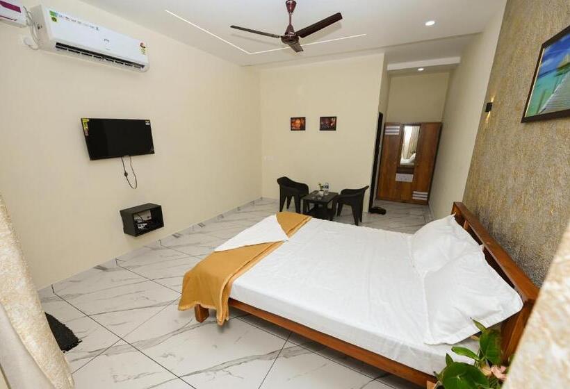 酒店 Namaste Homestay And Beach Resort