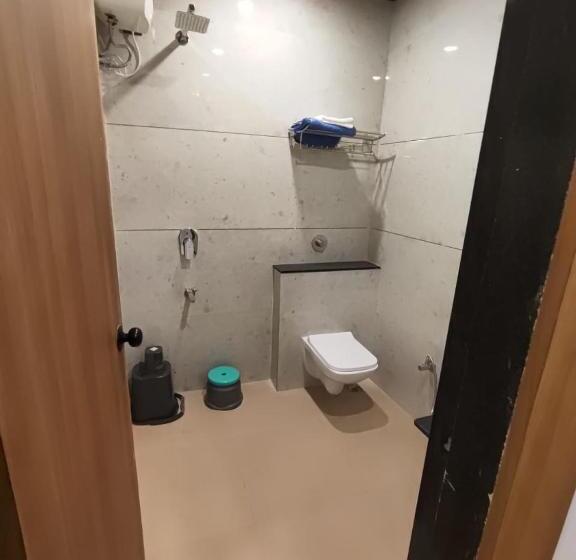 酒店 Vardhaman Inn