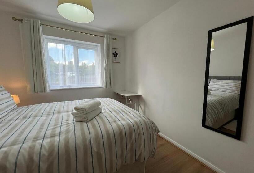 ペンション Kilnview Guesthouse Hanley & Staffordshire University