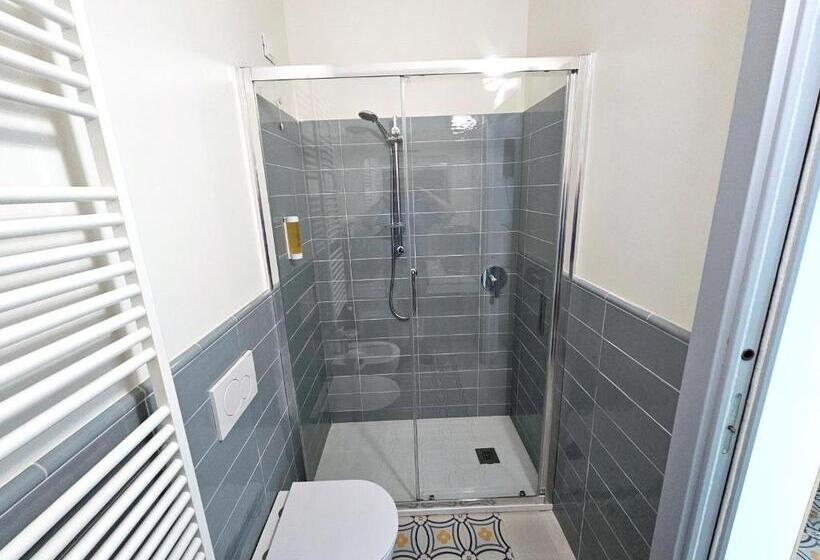 پانسیون Rosa Dei Venti Guest House