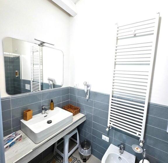 پانسیون Rosa Dei Venti Guest House