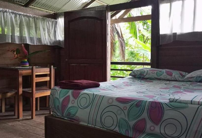 هاستل Posada Madre Tierra