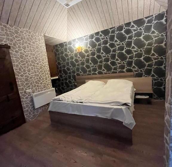 تختخواب و صبحانه Belveder Eco Resort