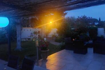 تختخواب و صبحانه Les Plaisirs De Camargues
