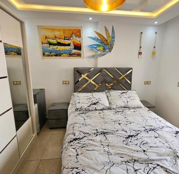 مبيت وإفطار Tangier Beach