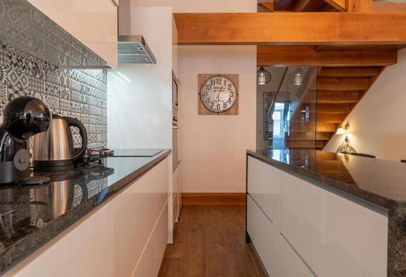 Cozy Nest Hostel