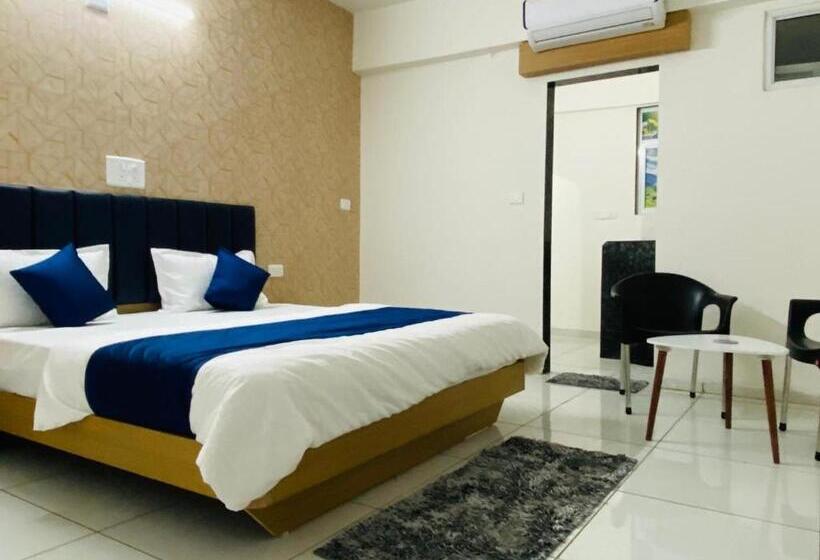 هتل Balaji Villa