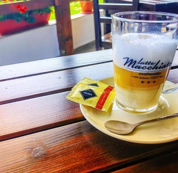 酒店 Pensiunea Pastravaria Vistisoara