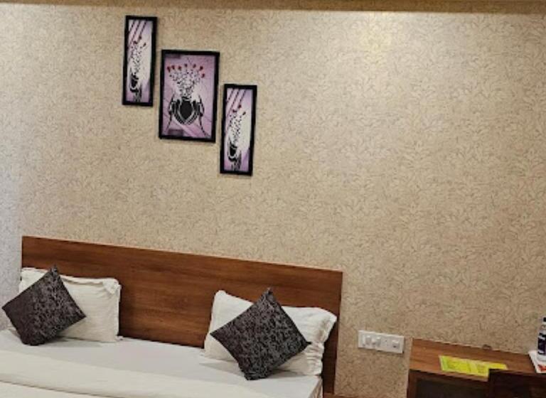 هتل Vaishno Residency Bhubaneswar