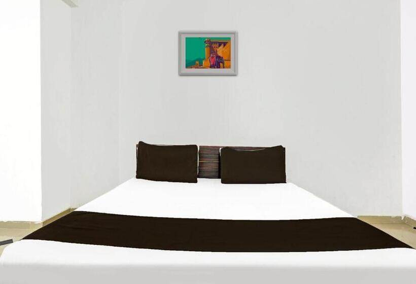 Oyo Hotel Galaxy