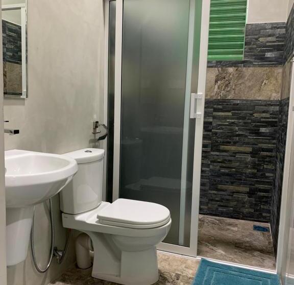 پانسیون Chern Matara Guest House