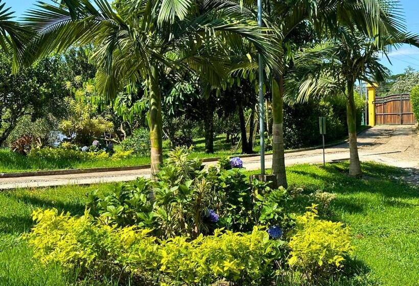 פנסיון El Ensueño Ecohostal & Glamping