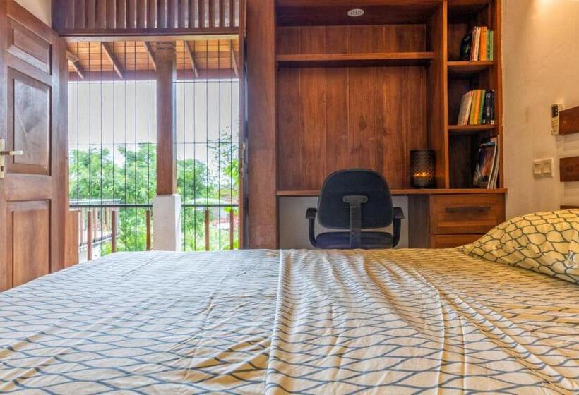 פנסיון Nuga Residency By Gentz