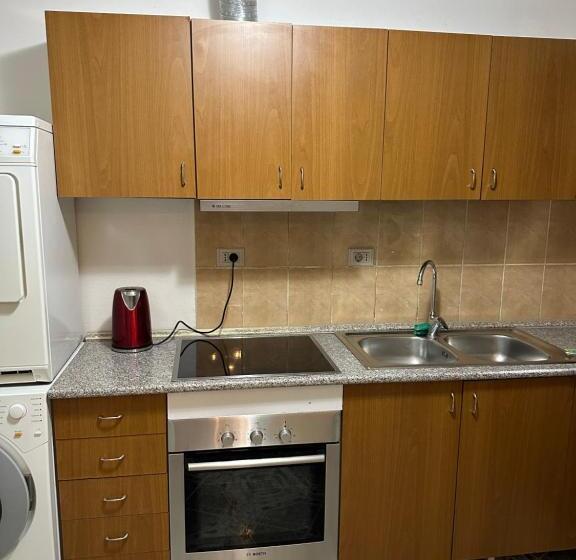 Tirana Lemon Breeze Hostel
