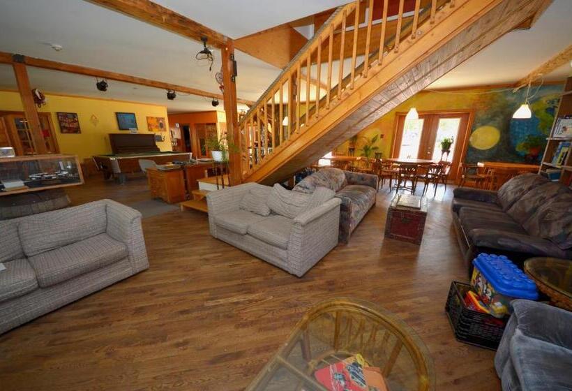 هاستل Auberge Jeunesse De Tadoussac