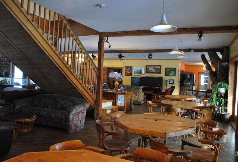 هاستل Auberge Jeunesse De Tadoussac