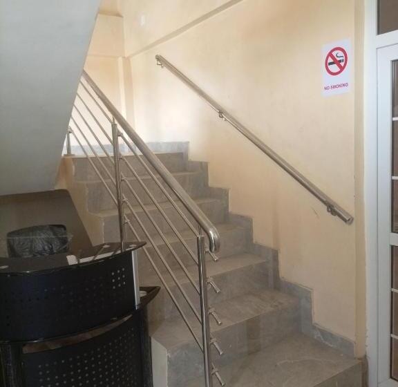 تختخواب و صبحانه Granock Events Guest House