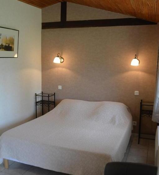 住宿加早餐  Le Chalet Des Contries