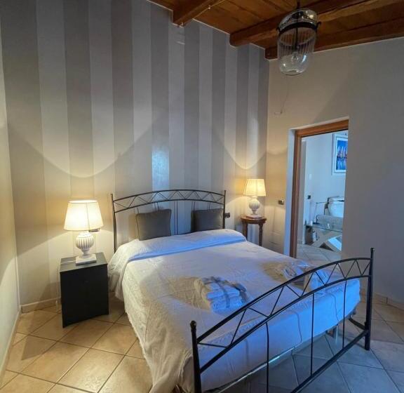 مبيت وإفطار Suite Trivolischi