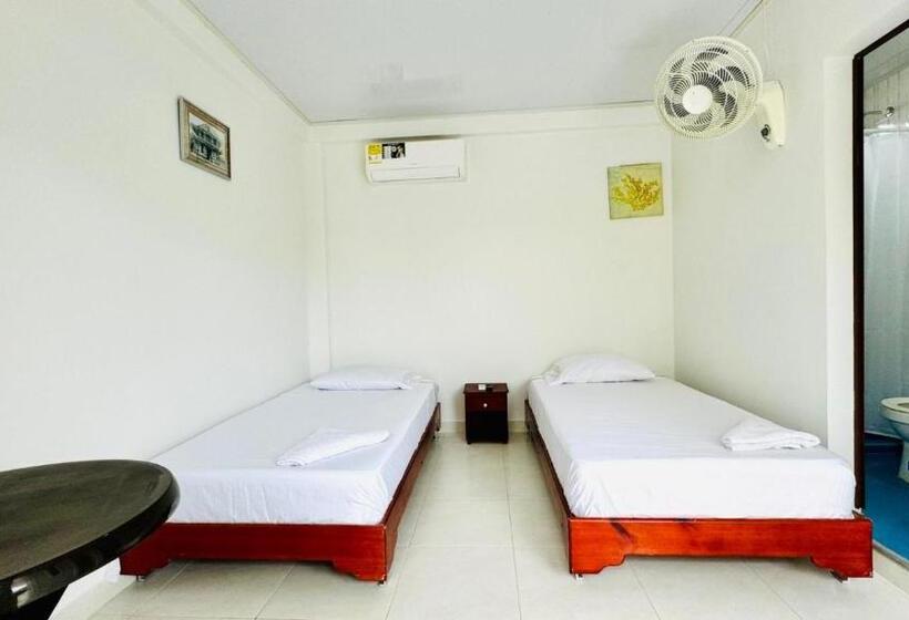 هتل کپسول Keylee S Lodging