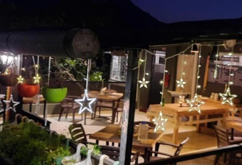 فندق Jv Cottages Mulshi
